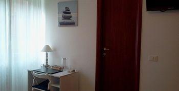 Romantica Bed & Breakfast Rome